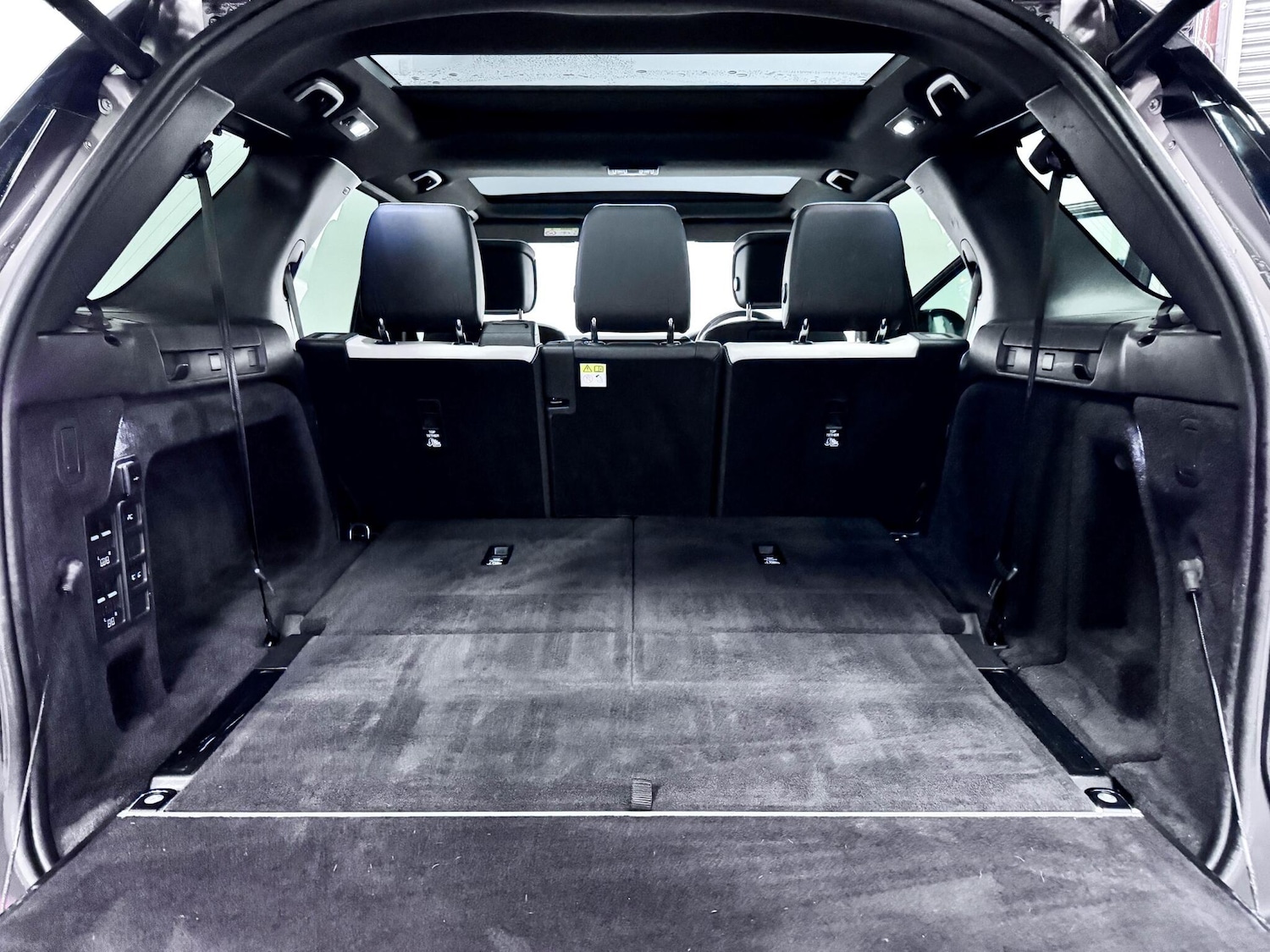 Used Land Rover Discovery 2021 for sale - 77411859: Photo 14