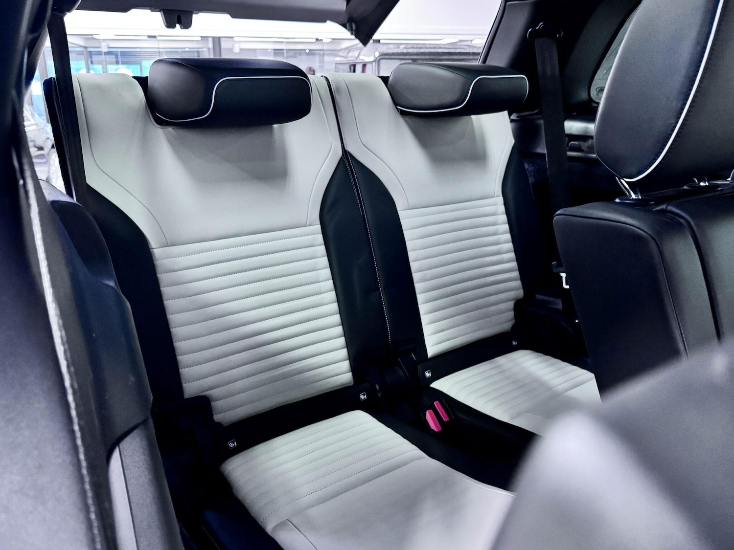 Used Land Rover Discovery 2021 for sale - 77411859: Photo 27