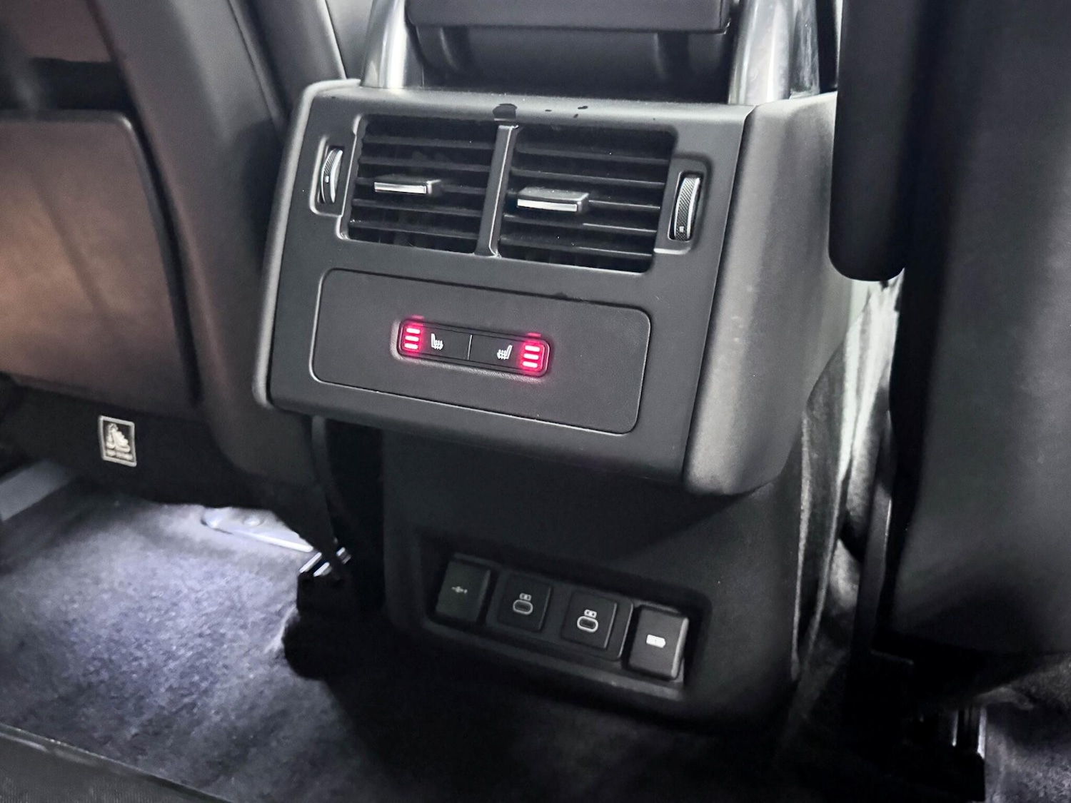 Used Land Rover Discovery 2021 for sale - 77411859: Photo 30