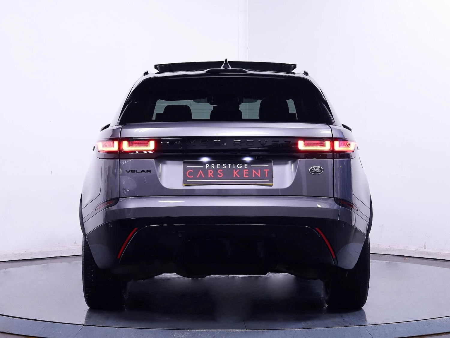 Used Land Rover Range Rover Velar 2021 for sale - 76913463: Photo 11