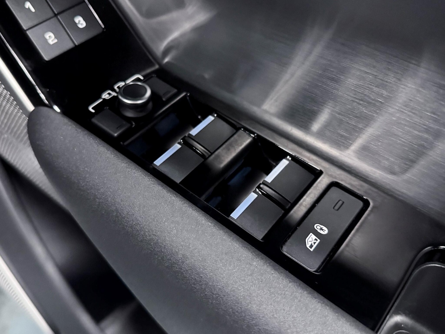 Used Land Rover Range Rover Velar 2021 for sale - 76913463: Photo 17