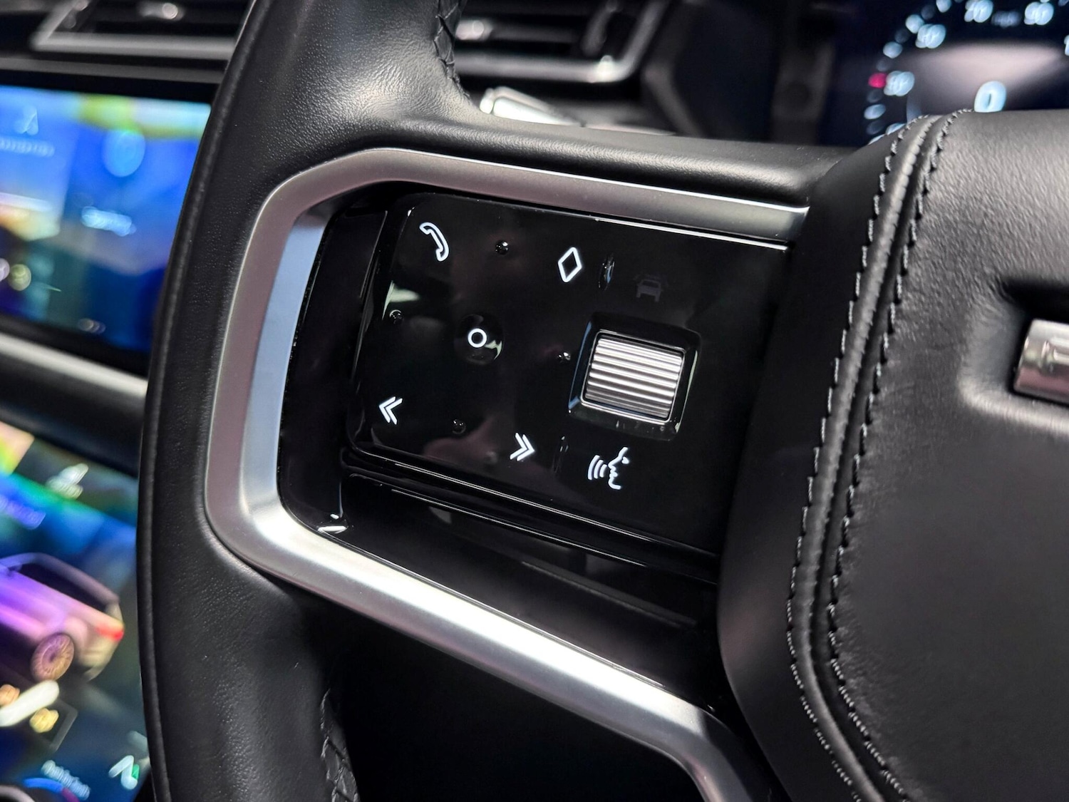 Used Land Rover Range Rover Velar 2021 for sale - 76913463: Photo 38