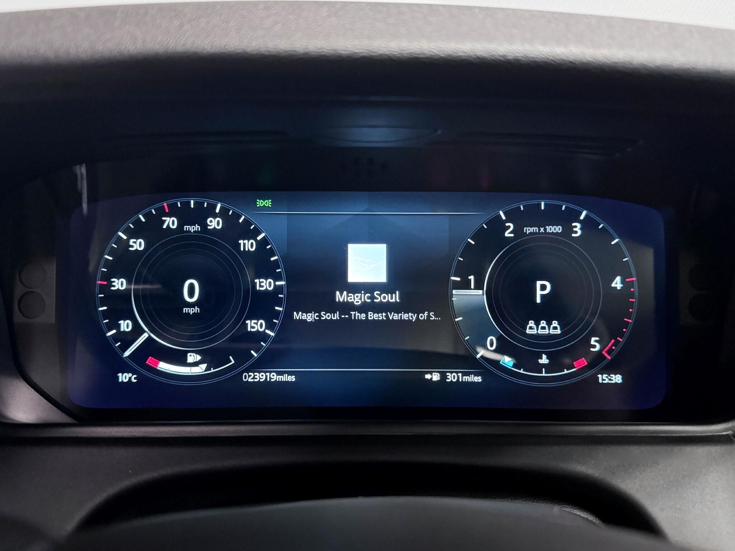 Used Land Rover Range Rover Velar 2021 for sale - 76913463: Photo 39