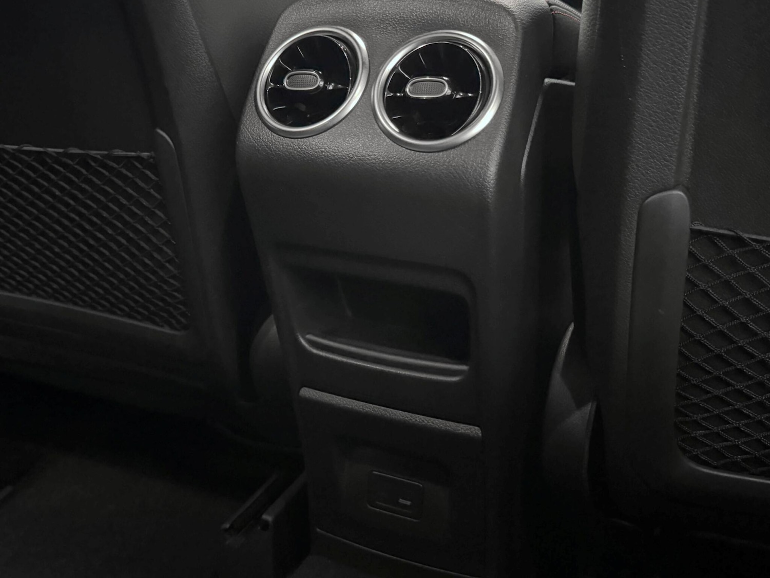 Used Mercedes-Benz GLA 2022 for sale - 76765095: Photo 24