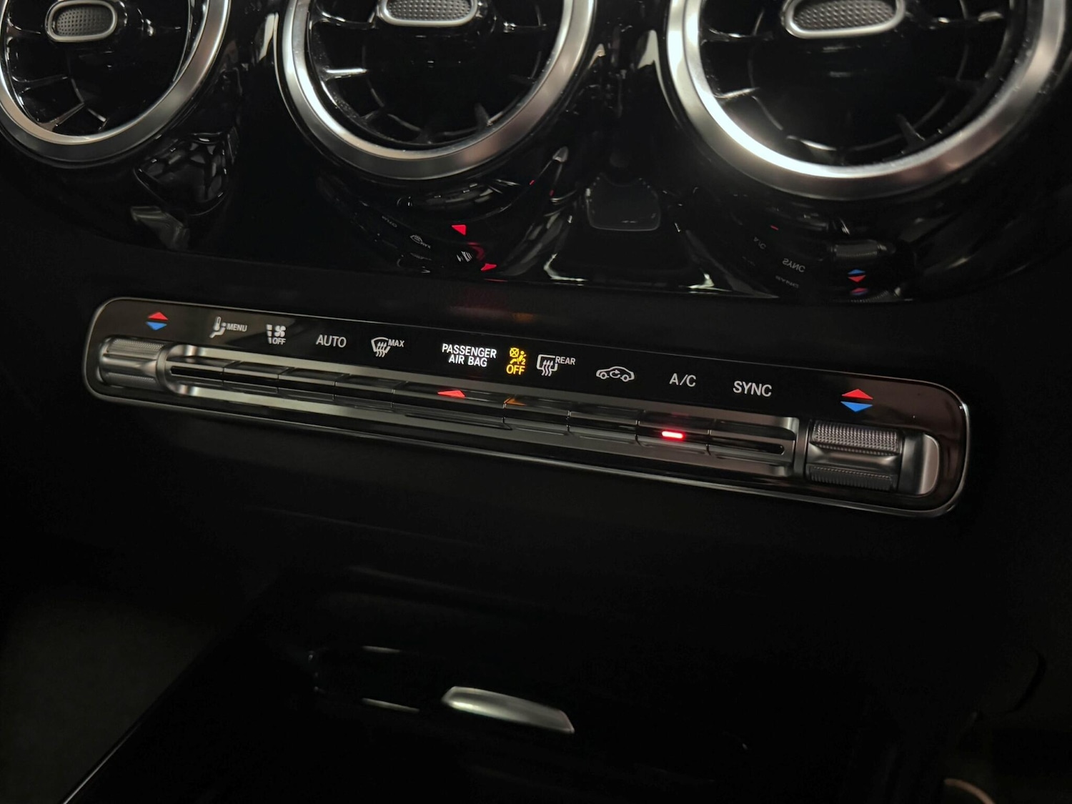 Used Mercedes-Benz GLA 2022 for sale - 76765095: Photo 30