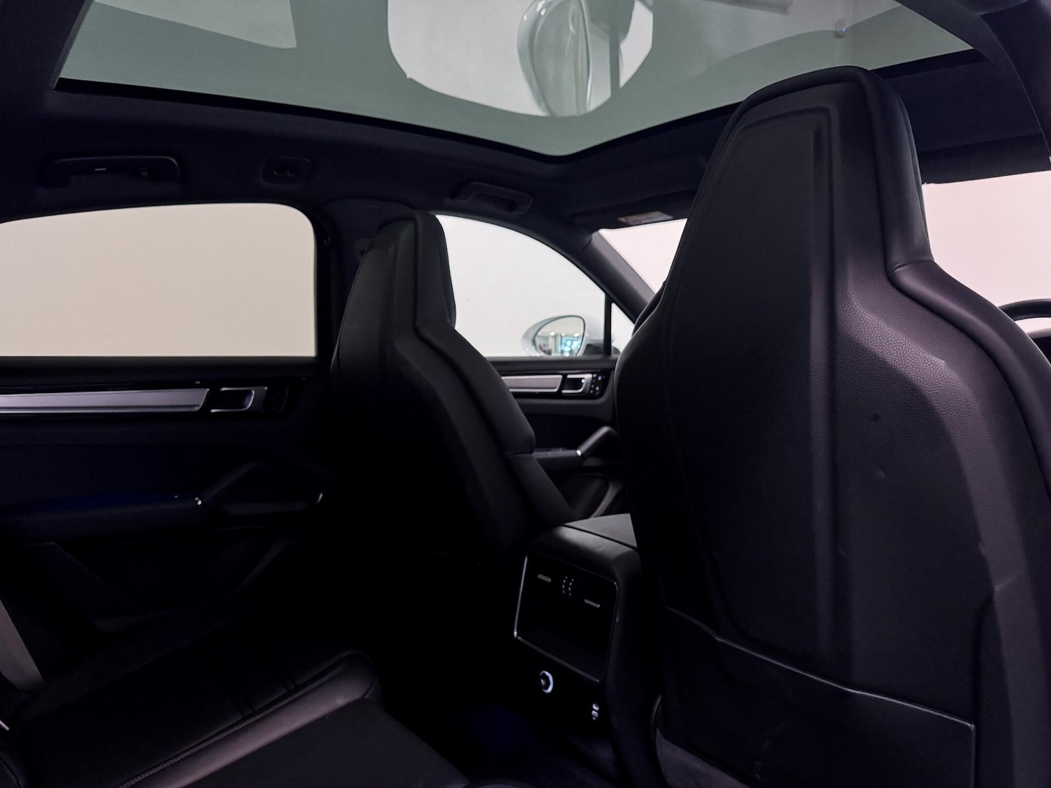 Used Porsche Cayenne for sale - 77216192: Photo 31