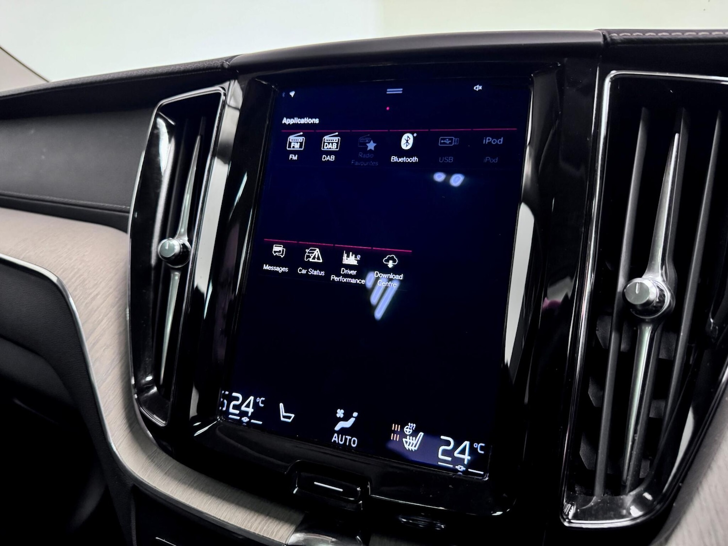 Used Volvo XC60 2020 for sale - 77511025: Photo 49