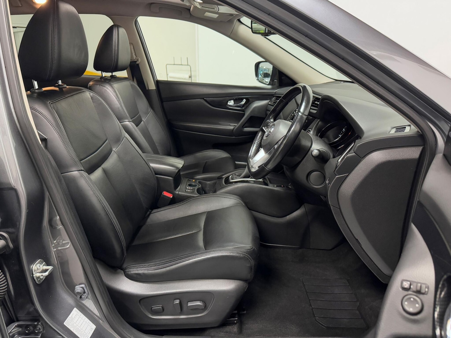 Used Nissan X-Trail 2020 for sale - 76765107: Photo 23