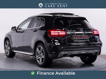 Used Mercedes-Benz GLA 2020 for sale - 76561856: Photo