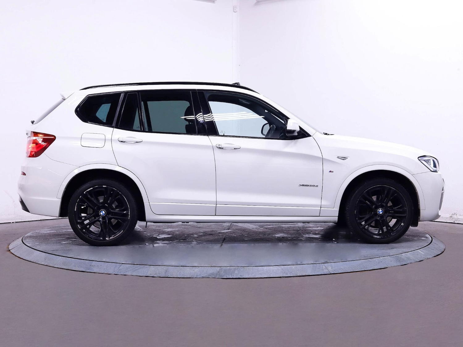 Used BMW X3 2017 for sale - 76952600: Photo 8