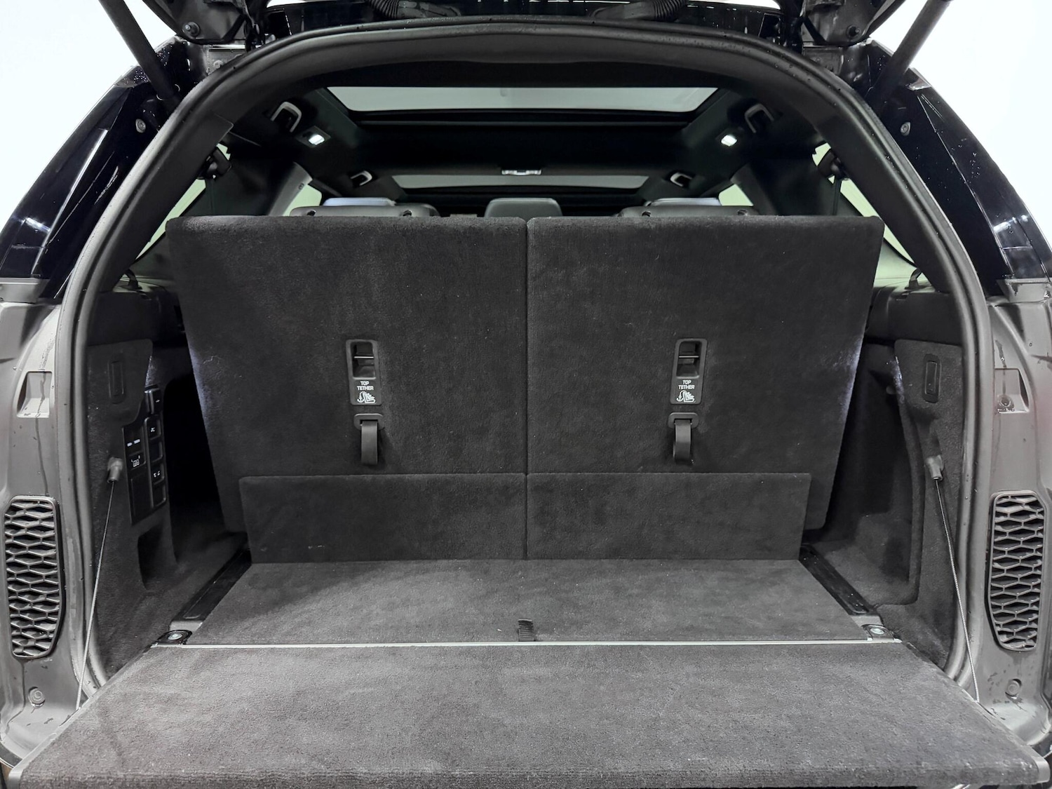 Used Land Rover Discovery 2021 for sale - 76337076: Photo 13