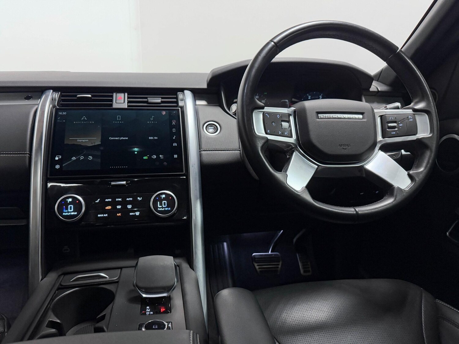 Used Land Rover Discovery 2021 for sale - 76337076: Photo 40