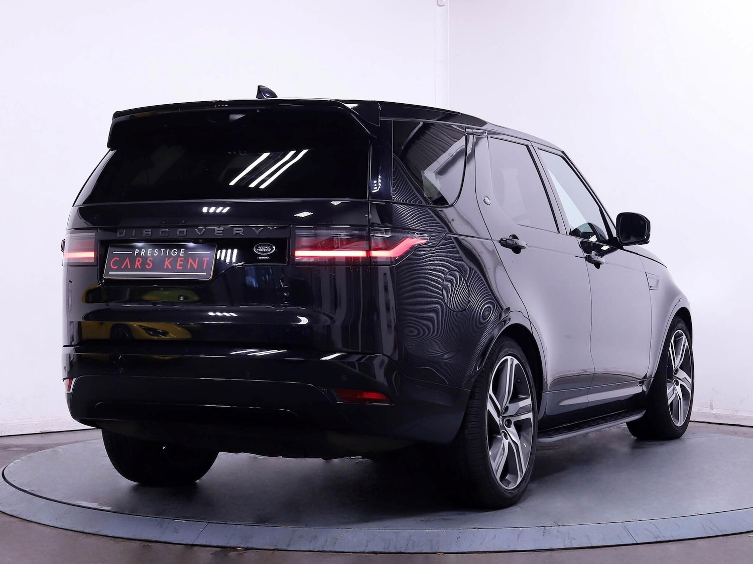 Used Land Rover Discovery 2021 for sale - 76337076: Photo 9