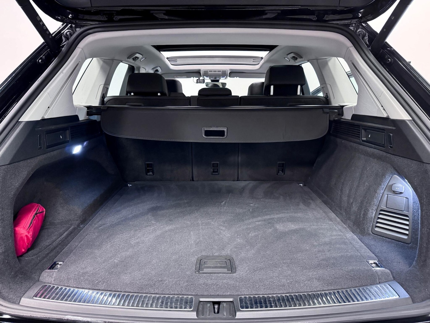 Used Volkswagen Touareg 2023 for sale - 78156716: Photo 12