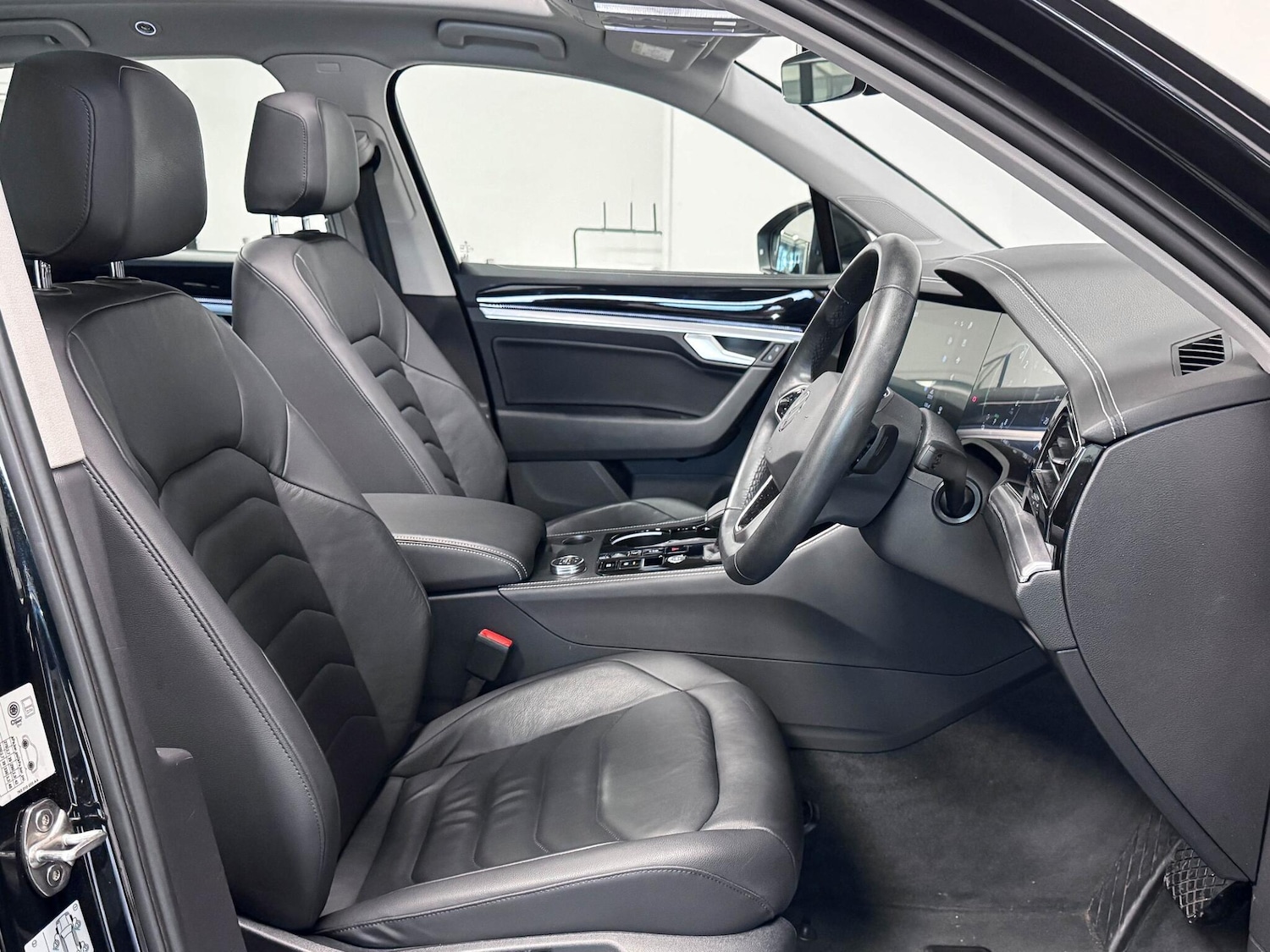 Used Volkswagen Touareg 2023 for sale - 78156716: Photo 19