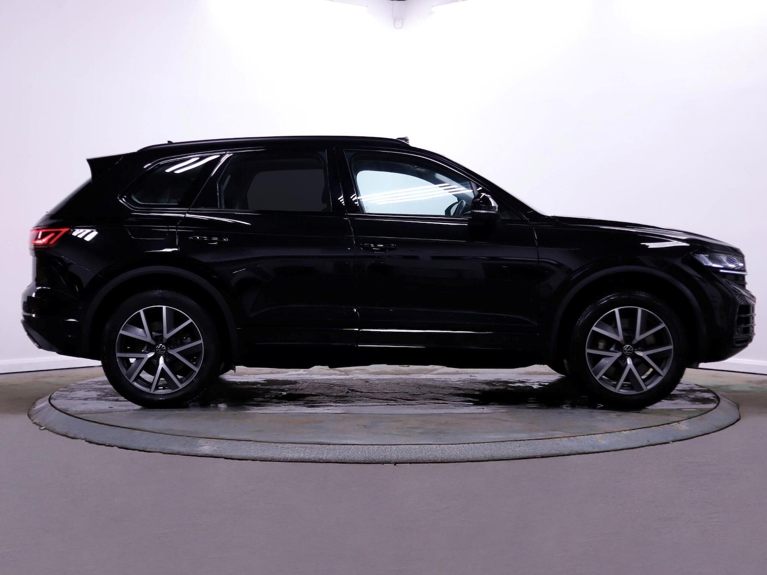 Used Volkswagen Touareg 2023 for sale - 78156716: Photo 8