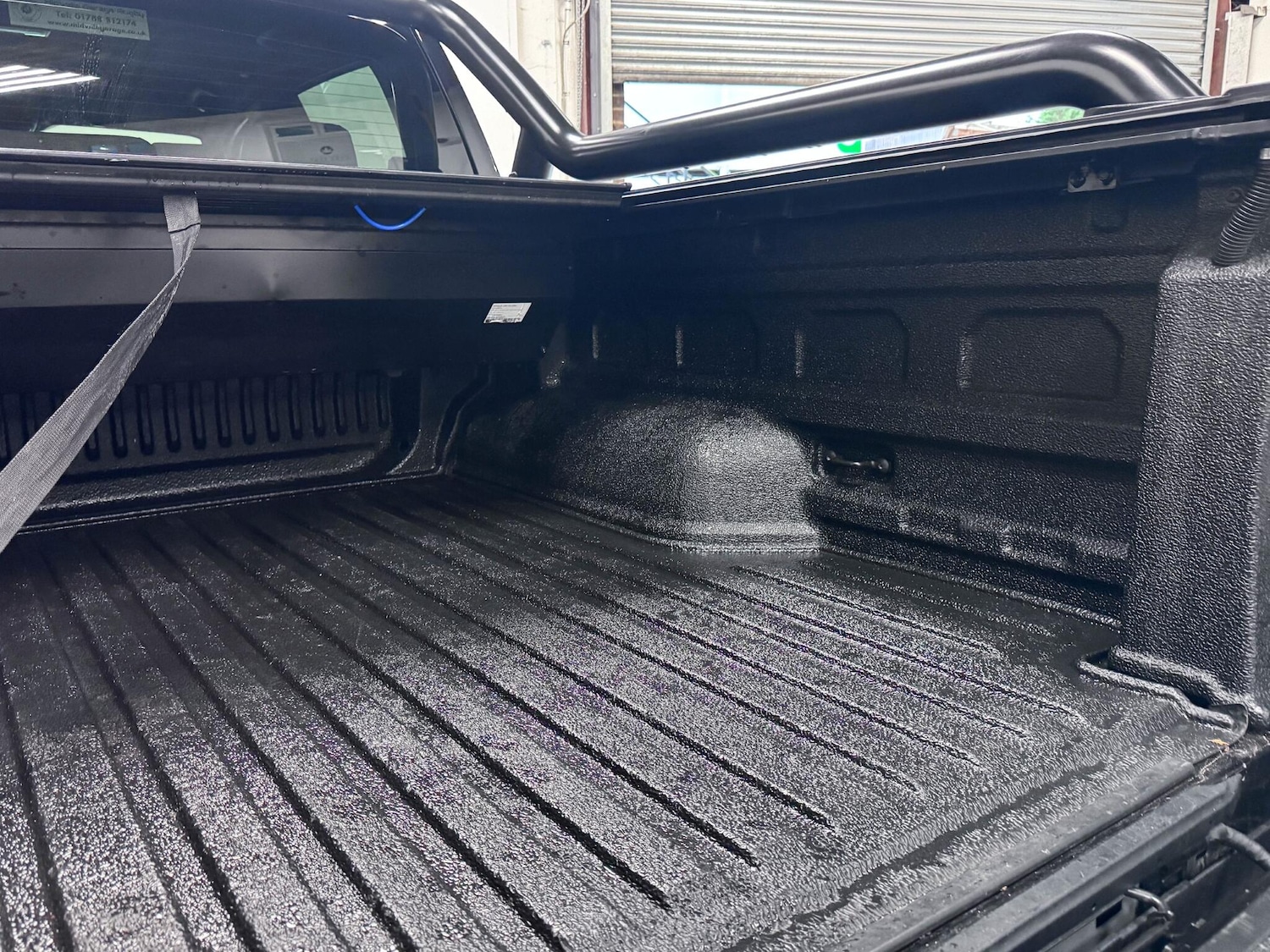 Used Volkswagen Amarok 2023 for sale - 76865520: Photo 11