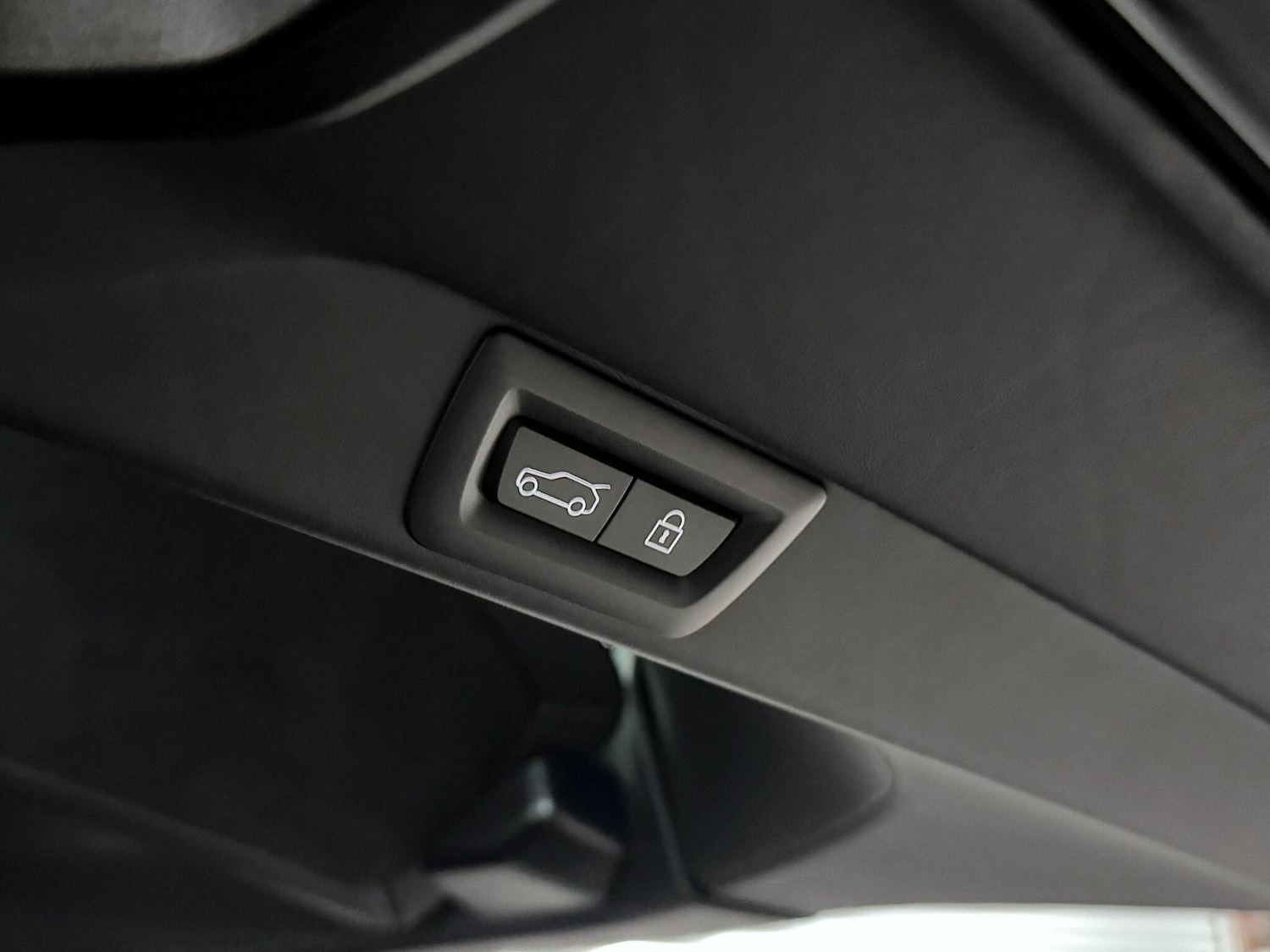Used Rolls-Royce Cullinan for sale - 76201137: Photo 21