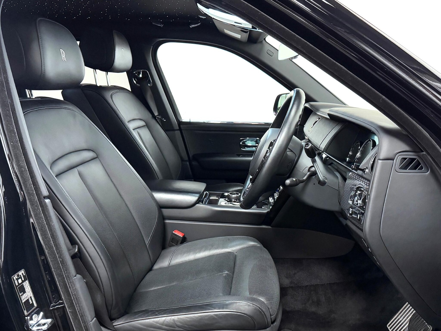 Used Rolls-Royce Cullinan for sale - 76201137: Photo 30