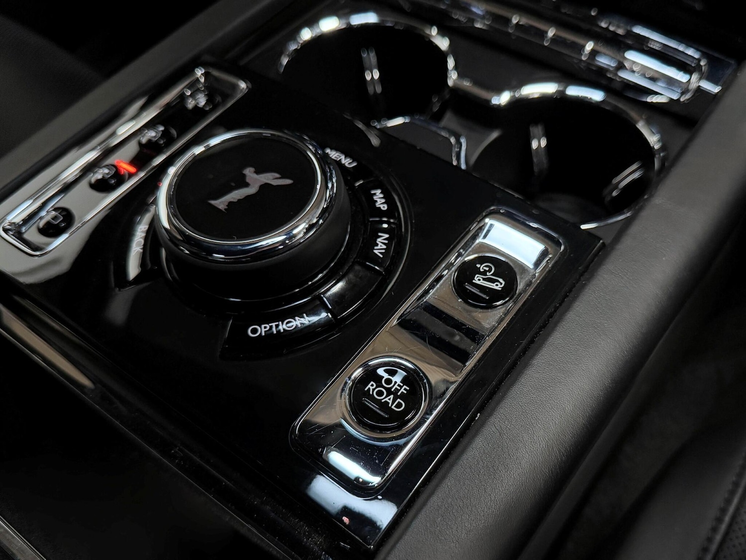 Used Rolls-Royce Cullinan for sale - 76201137: Photo 48