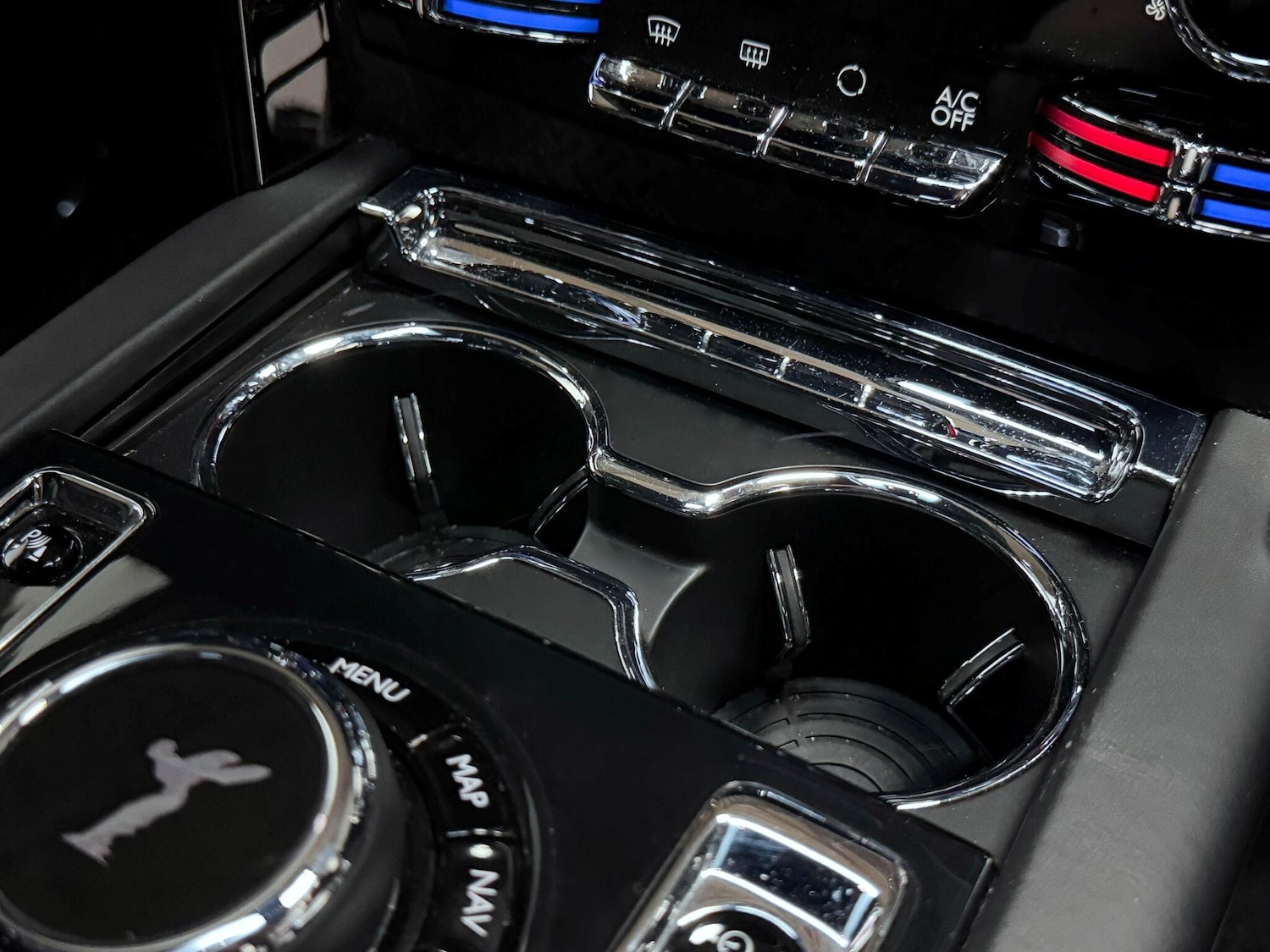 Used Rolls-Royce Cullinan for sale - 76201137: Photo 51