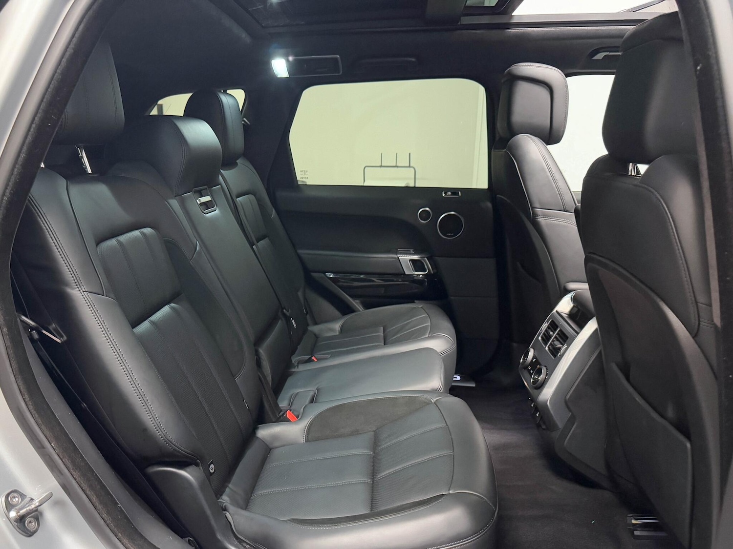Used Land Rover Range Rover Sport 2021 for sale - 76158741: Photo 43