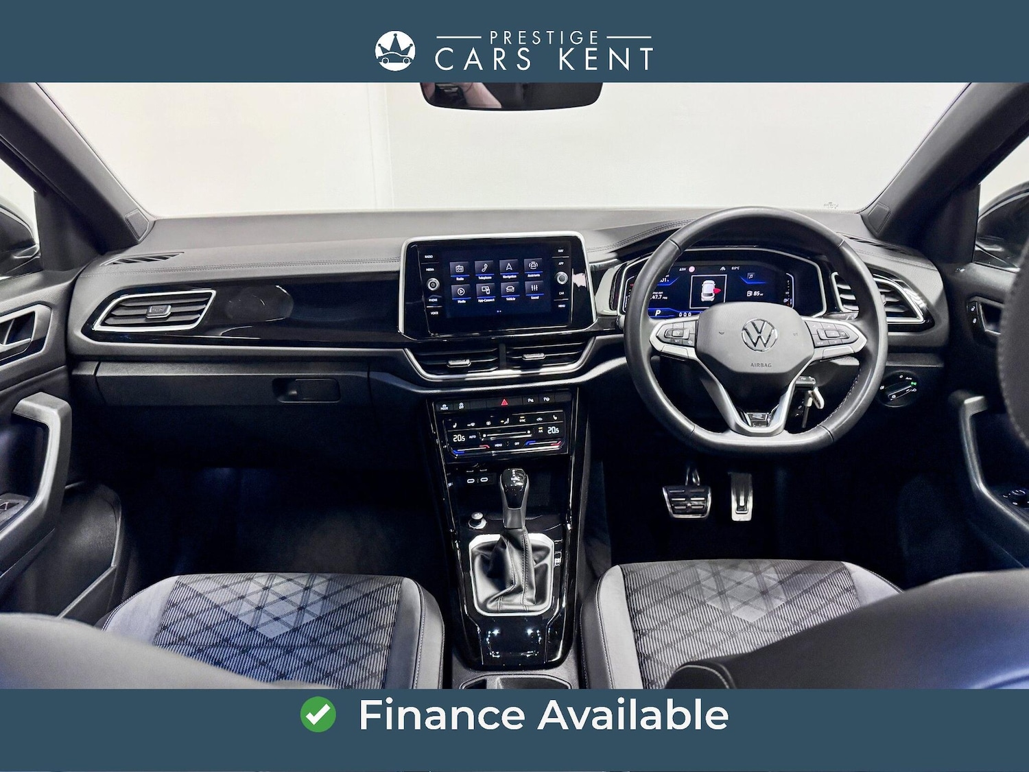 Used Volkswagen T-Roc 2024 for sale - 77510326: Photo 2