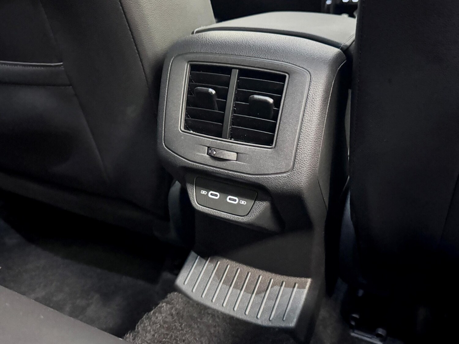 Used Volkswagen T-Roc 2024 for sale - 77510326: Photo 23