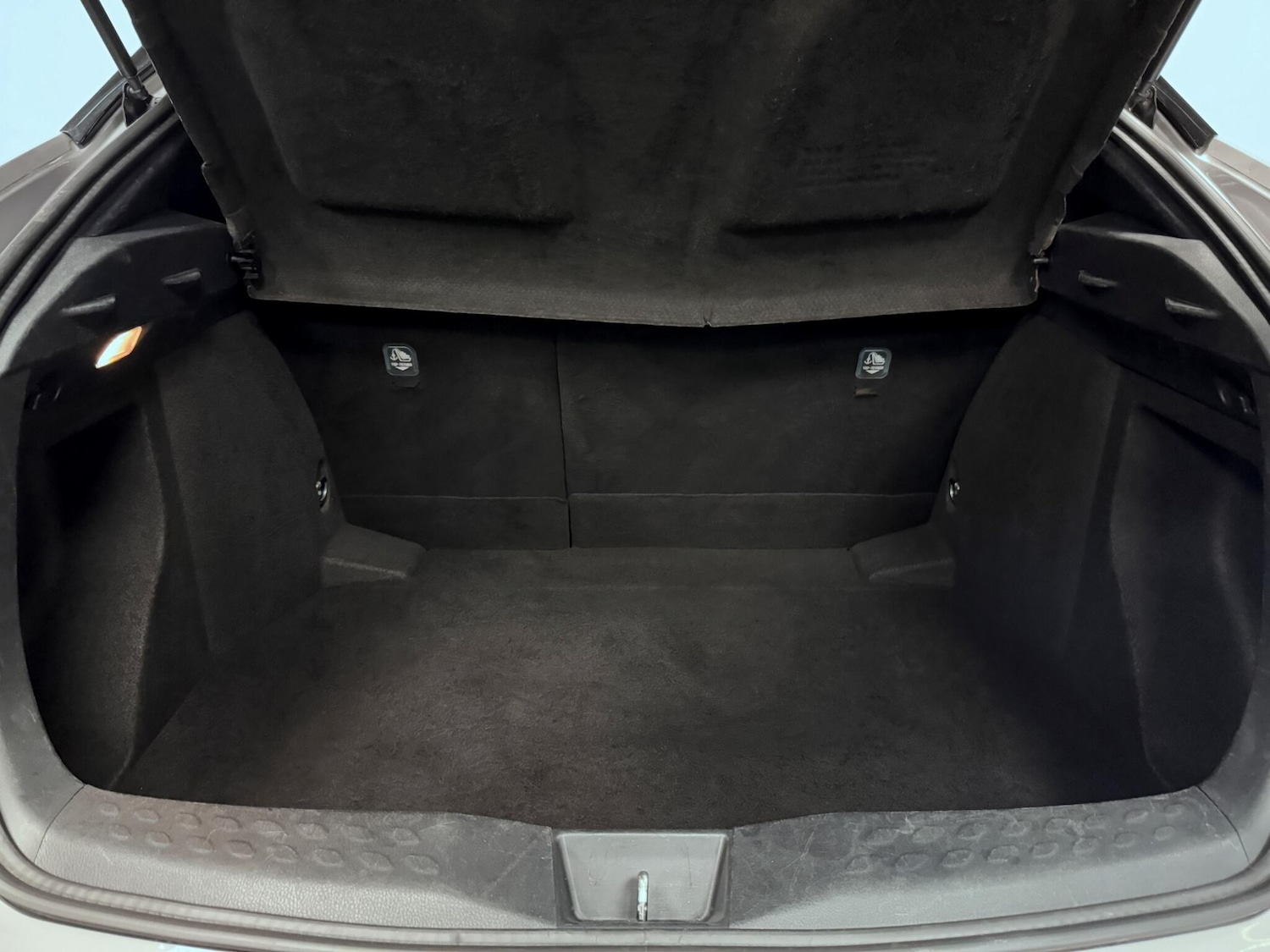 Used Toyota C-HR 2017 for sale - 75990505: Photo 11