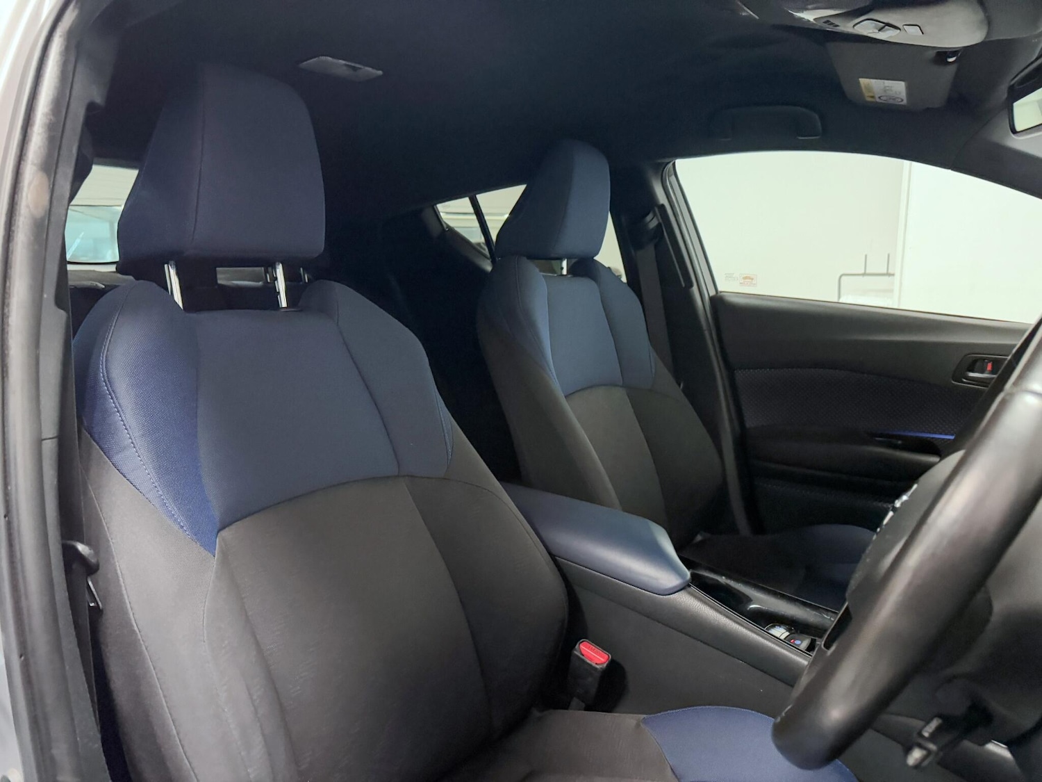 Used Toyota C-HR 2017 for sale - 75990505: Photo 22