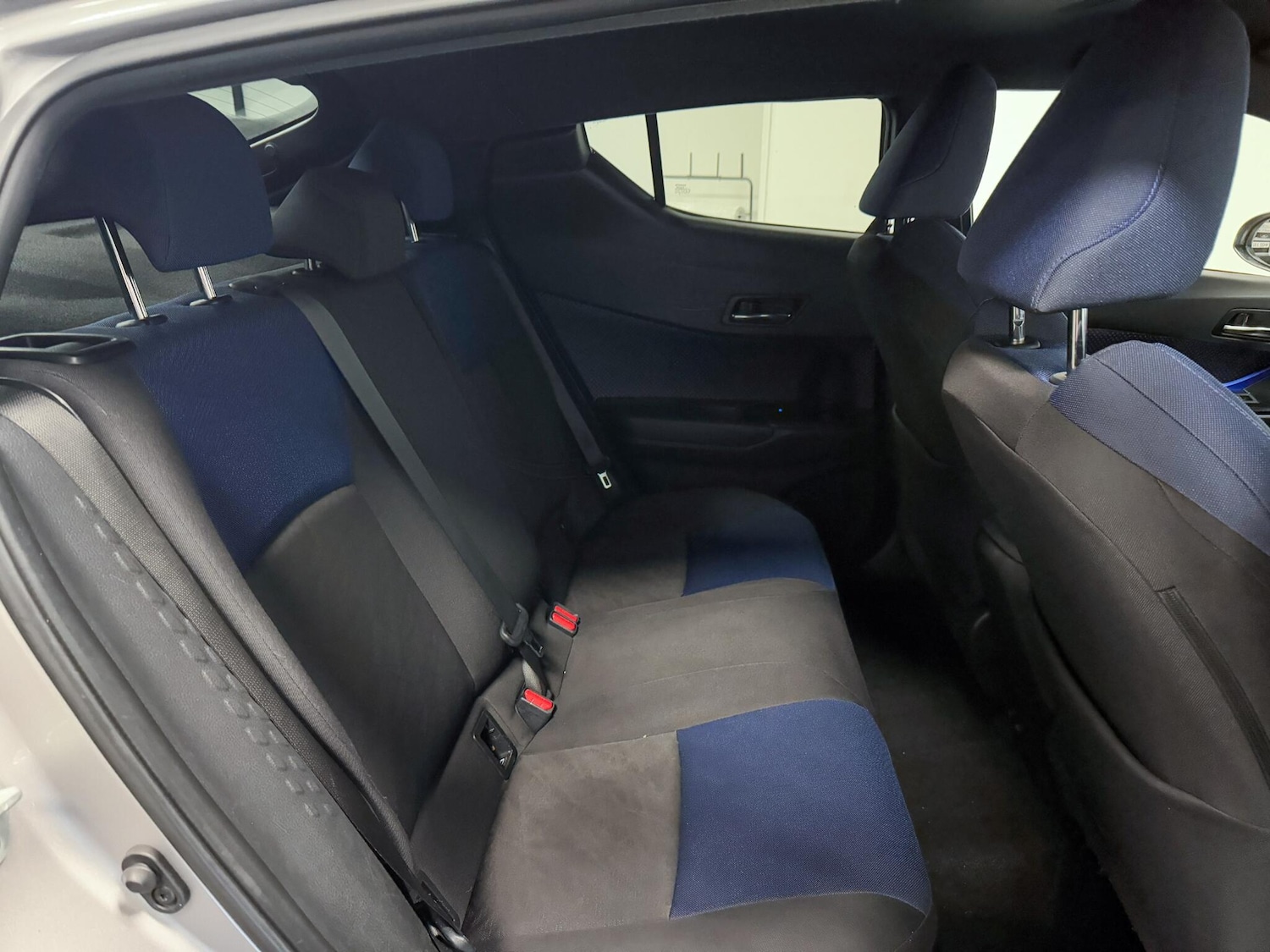 Used Toyota C-HR 2017 for sale - 75990505: Photo 23