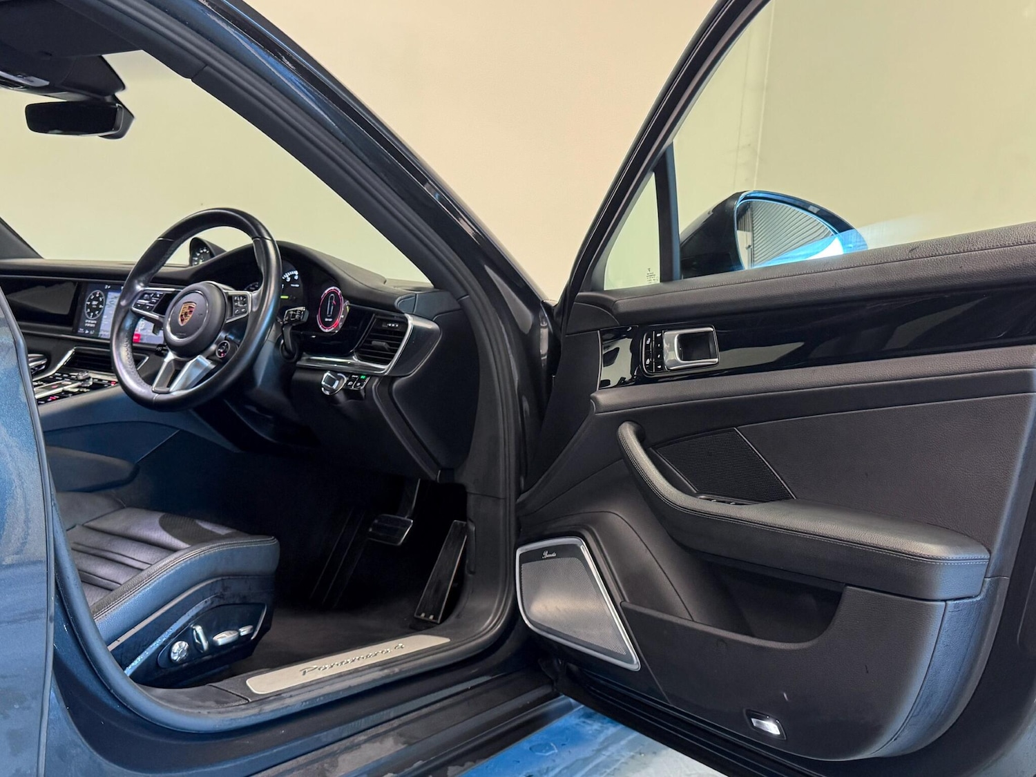 Used Porsche Panamera 2019 for sale - 76839426: Photo 17