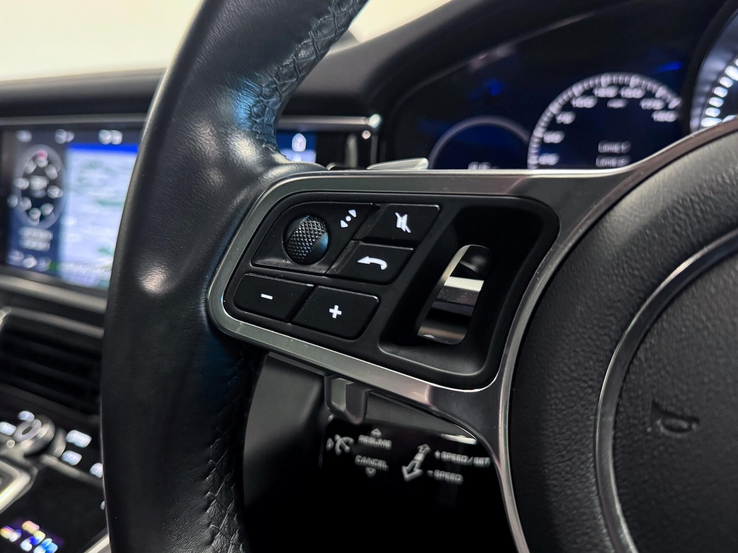 Used Porsche Panamera 2019 for sale - 76839426: Photo 18