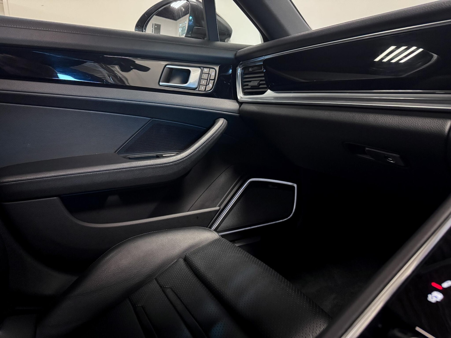 Used Porsche Panamera 2019 for sale - 76839426: Photo 35