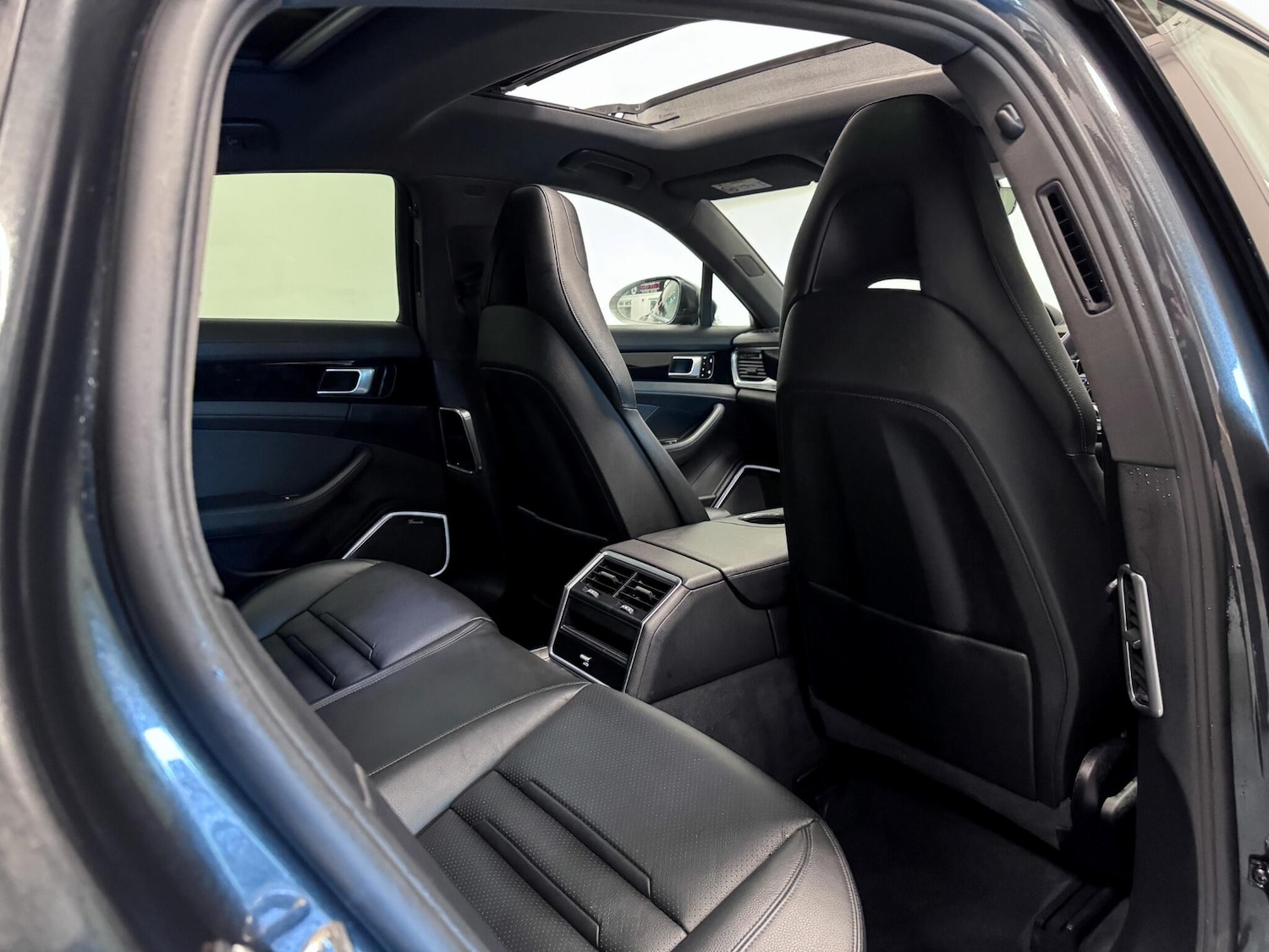 Used Porsche Panamera 2019 for sale - 76839426: Photo 45