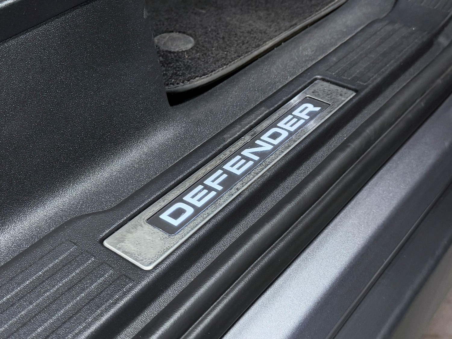 Used Land Rover Defender 90 2021 for sale - 74596161: Photo 31