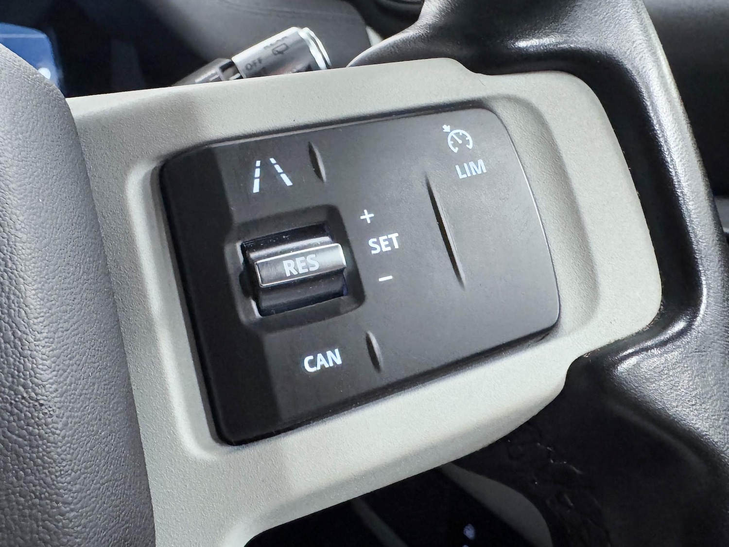 Used Land Rover Defender 90 2021 for sale - 74596161: Photo 50