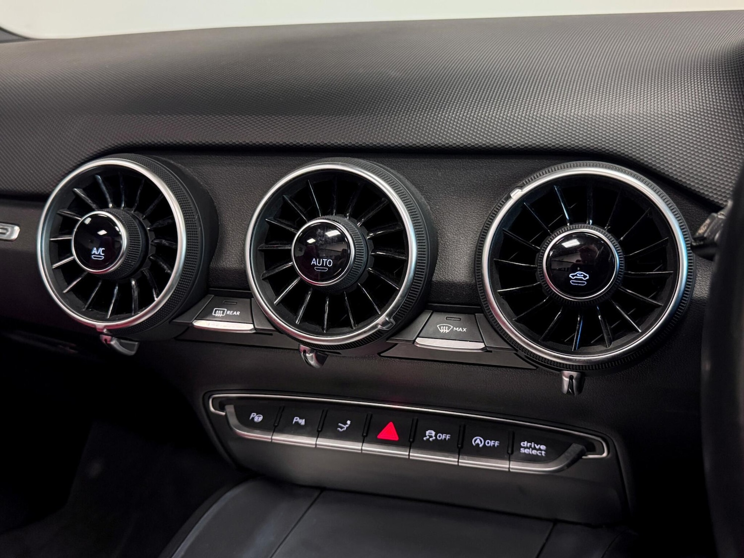 Used Audi TTS 2016 for sale - 76786714: Photo 40