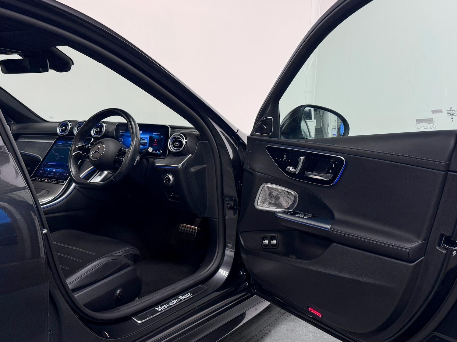Used Mercedes-Benz C Class 2023 for sale - 77108991: Photo 14