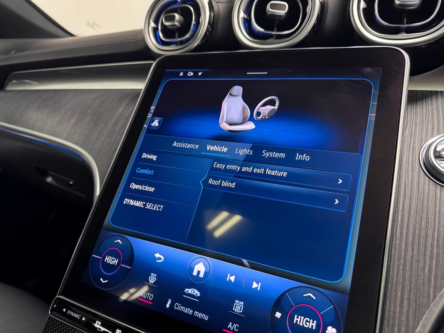 Used Mercedes-Benz C Class 2023 for sale - 77108991: Photo 56