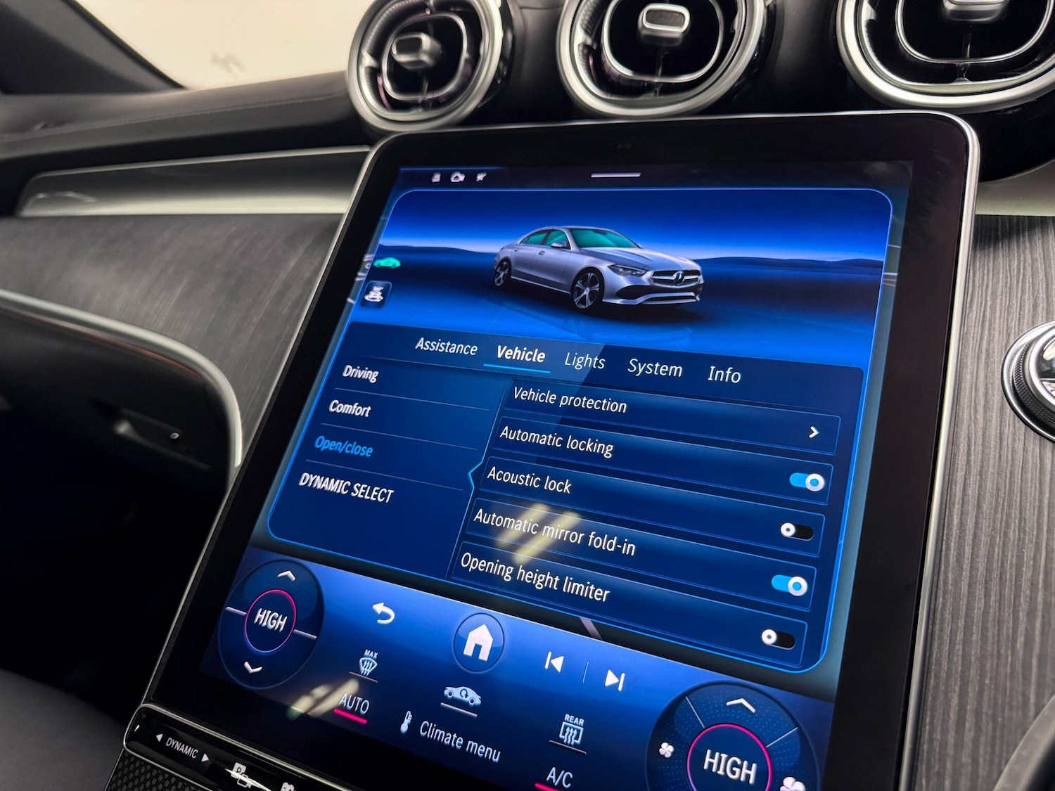 Used Mercedes-Benz C Class 2023 for sale - 77108991: Photo 57