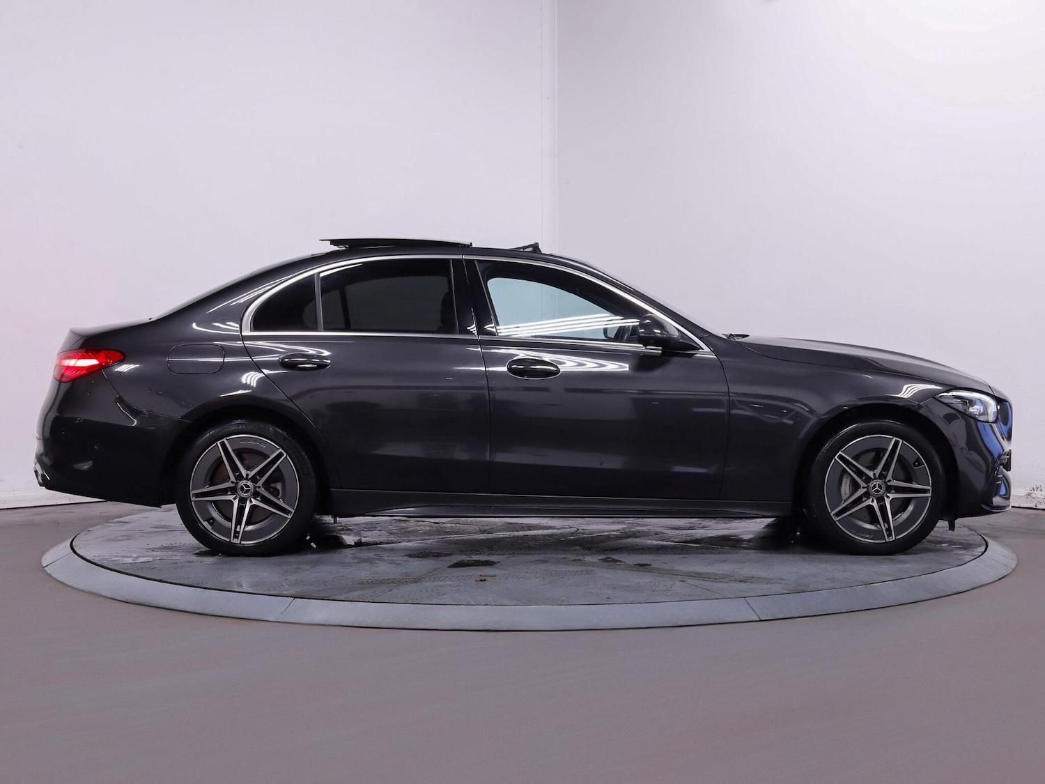 Used Mercedes-Benz C Class 2023 for sale - 77108991: Photo 8