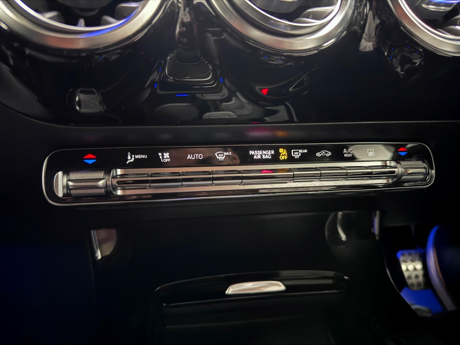 Used Mercedes-Benz CLA 2023 for sale - 76199899: Photo 33