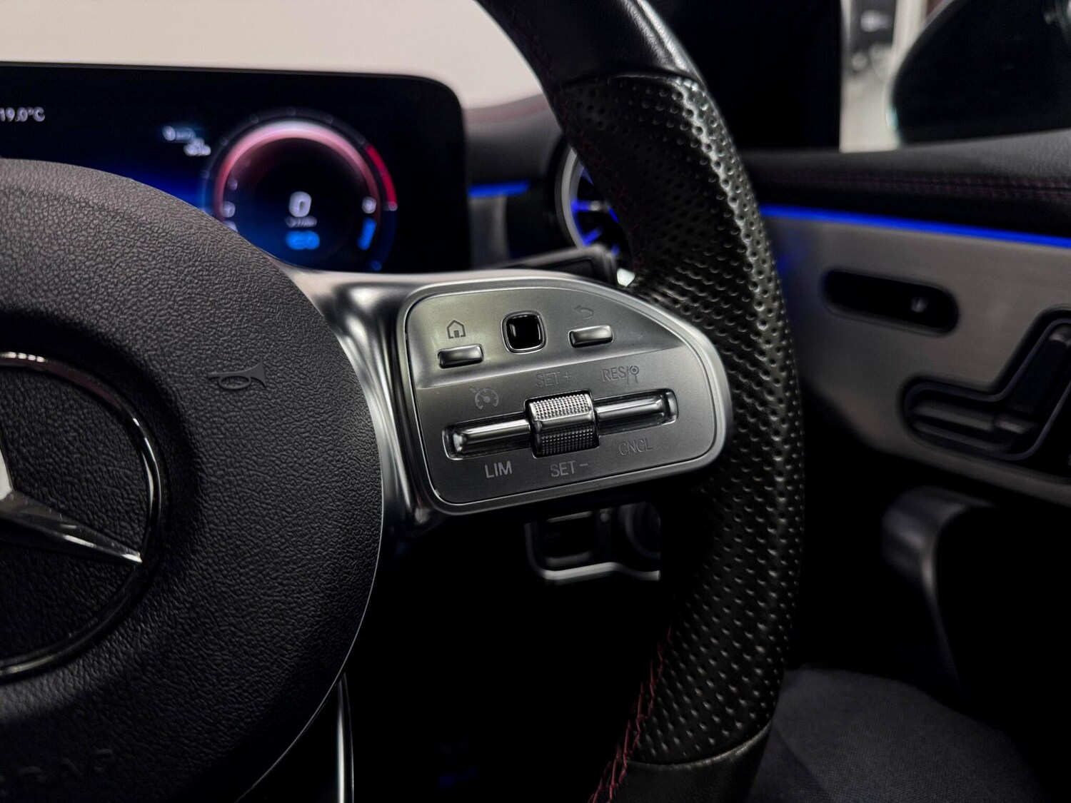 Used Mercedes-Benz CLA 2023 for sale - 76199899: Photo 39