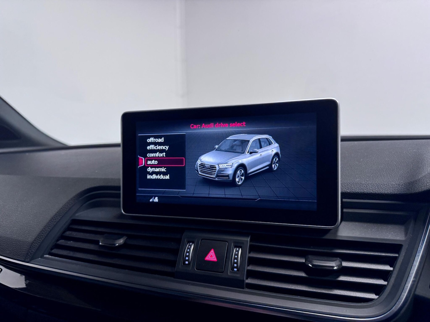 Used Audi Q5 2019 for sale - 76457375: Photo 49