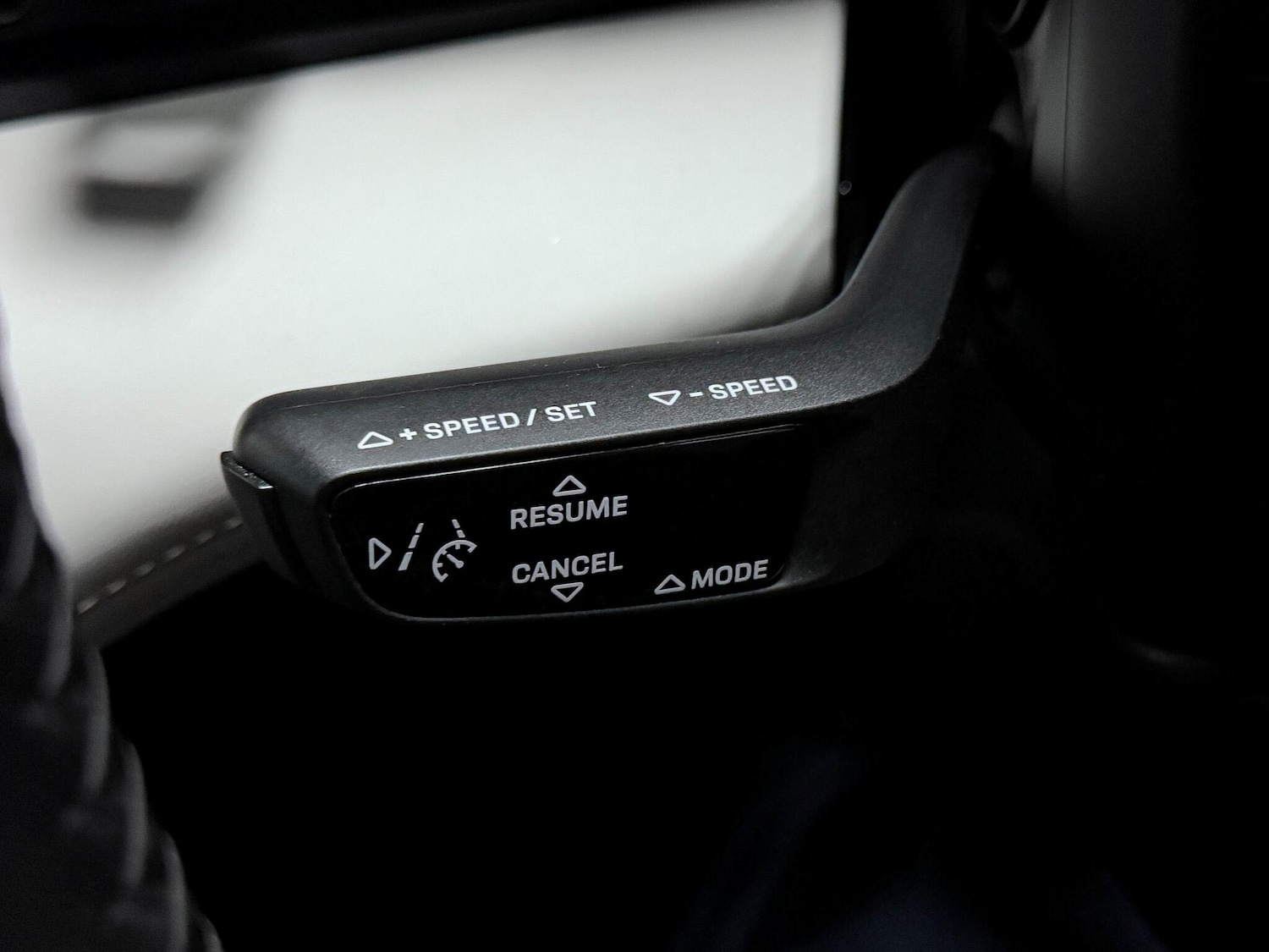 Used Porsche Taycan 2021 for sale - 76666833: Photo 36