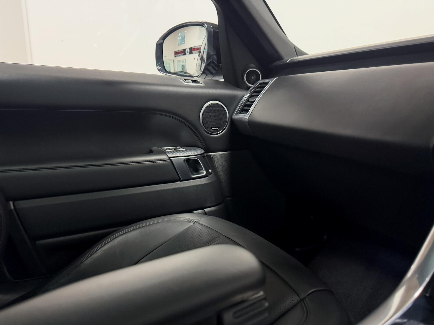 Used Land Rover Range Rover Sport 2020 for sale - 76200081: Photo 32