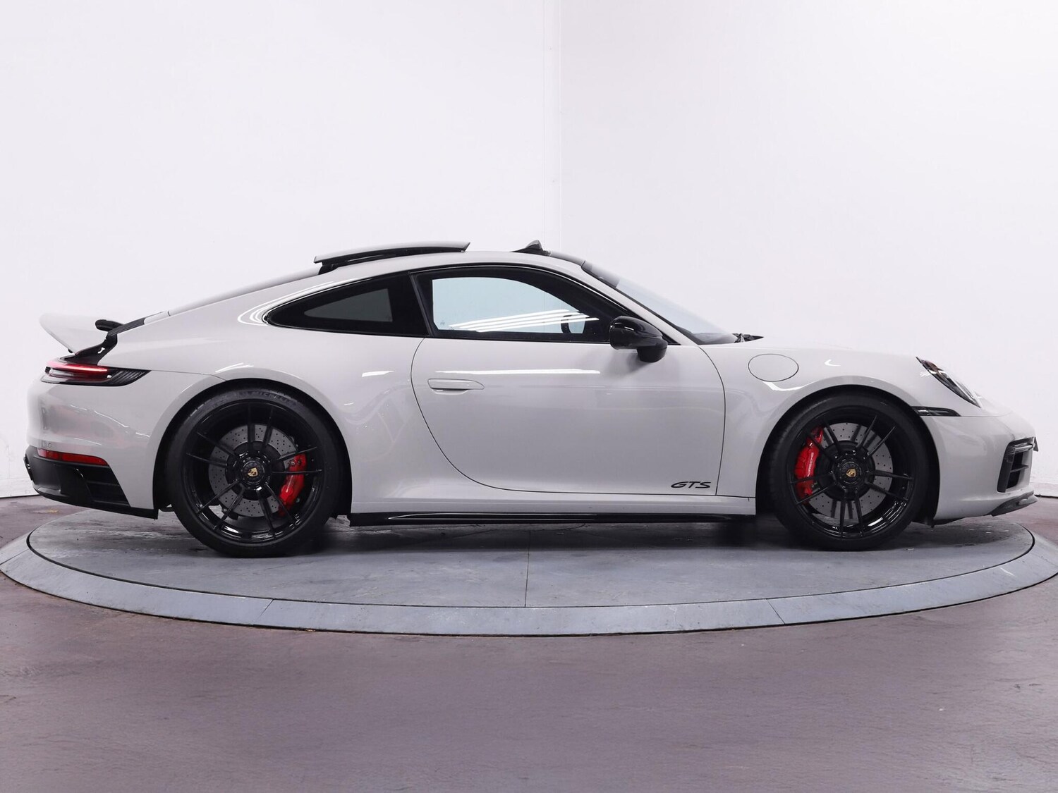 Used Porsche 911 2024 for sale - 76371254: Photo 12