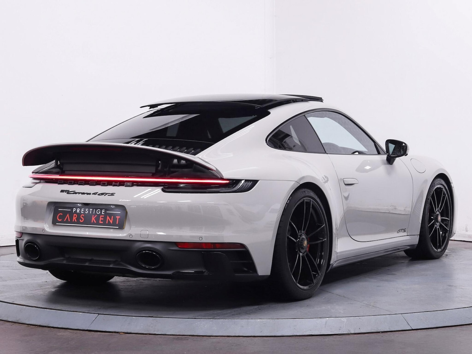 Used Porsche 911 2024 for sale - 76371254: Photo 13