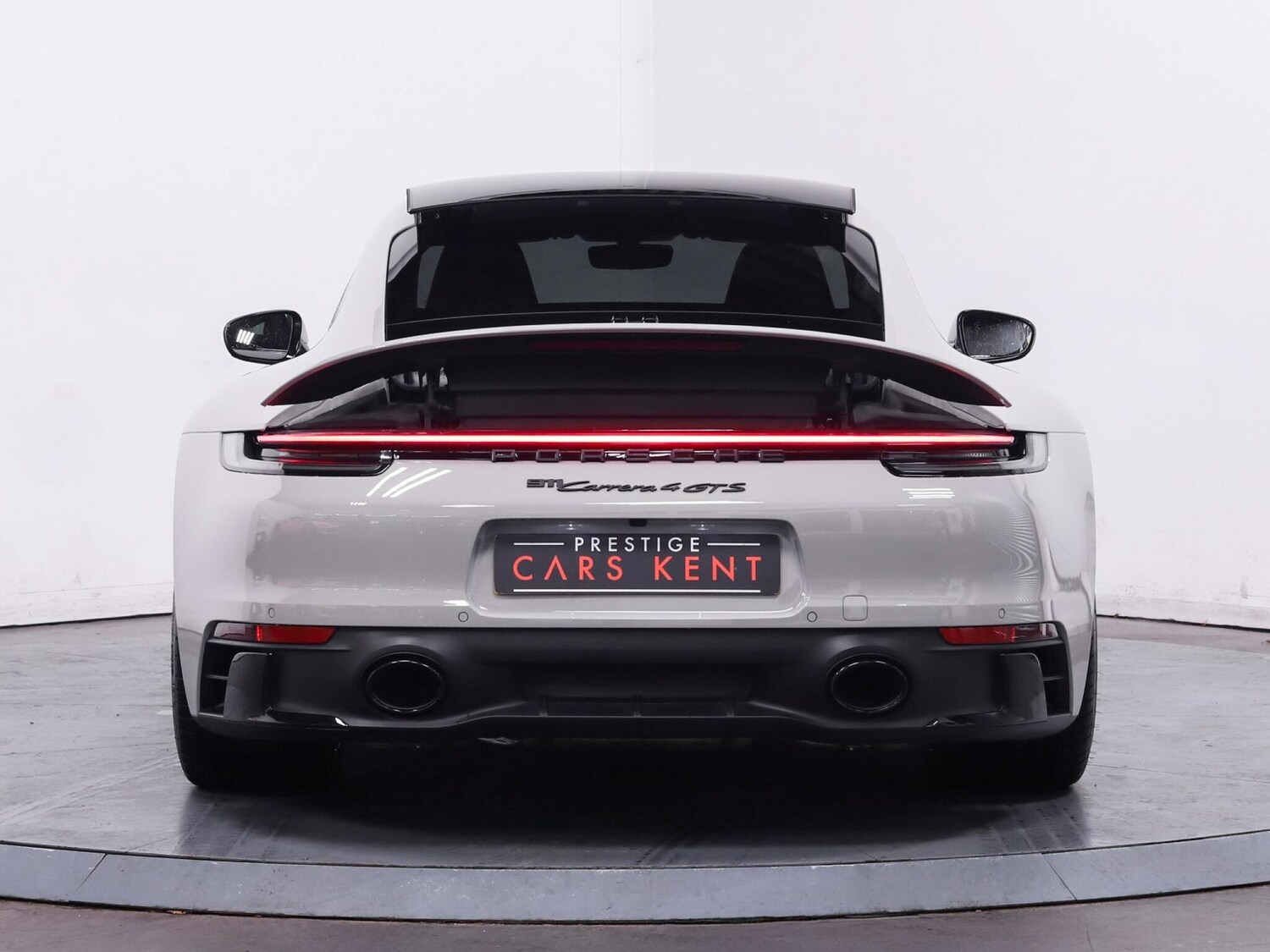 Used Porsche 911 2024 for sale - 76371254: Photo 16